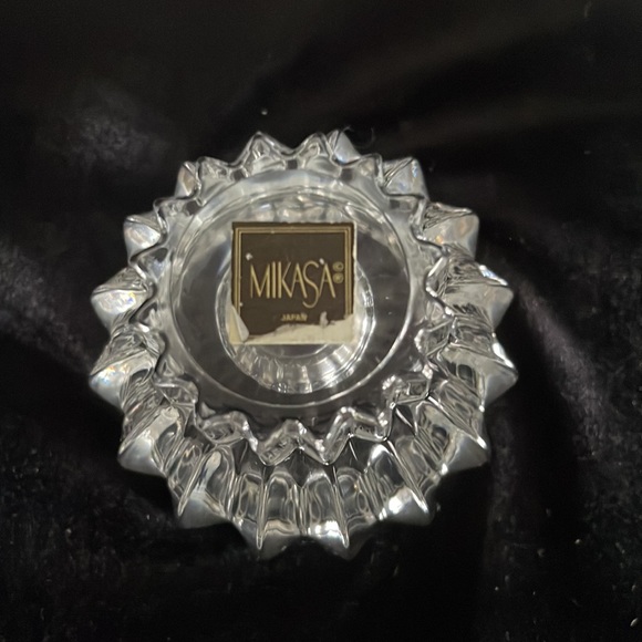 Pair of Mikasa candle holders - Picture 4 of 6